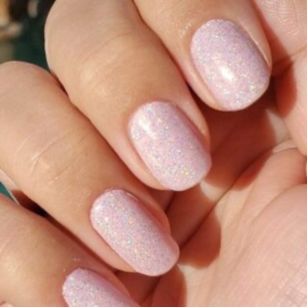 Color Street Nail Strips - Blushing in Flushing
